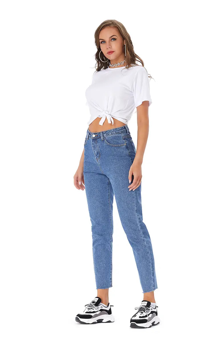 Women's straight-leg jeans with a high waist and raw hem