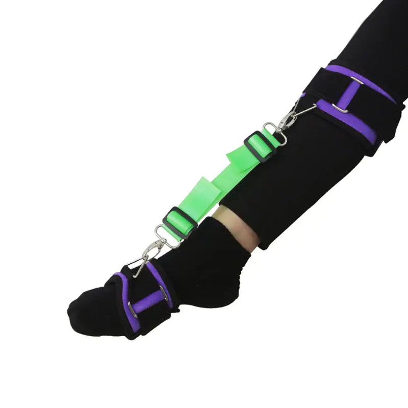 Elastic rehabilitation band for foot with support