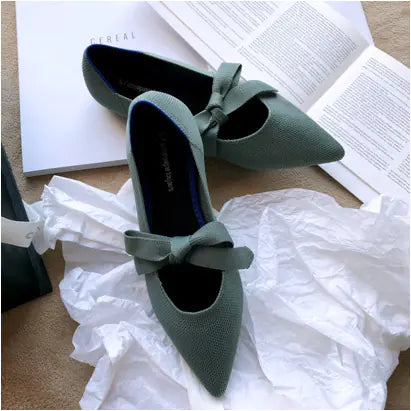 Casual flat boat shoes with Mary Jane style bow