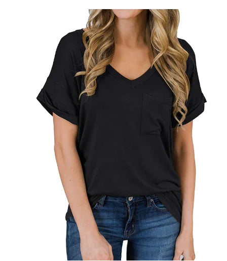 Camiseta de manga corta con cuello en V irregular