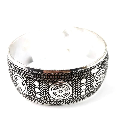 Pulsera vintage Miao de plata tallada para mujer