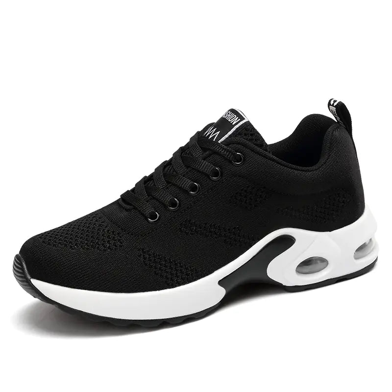 Women's sneakers with air cushioning