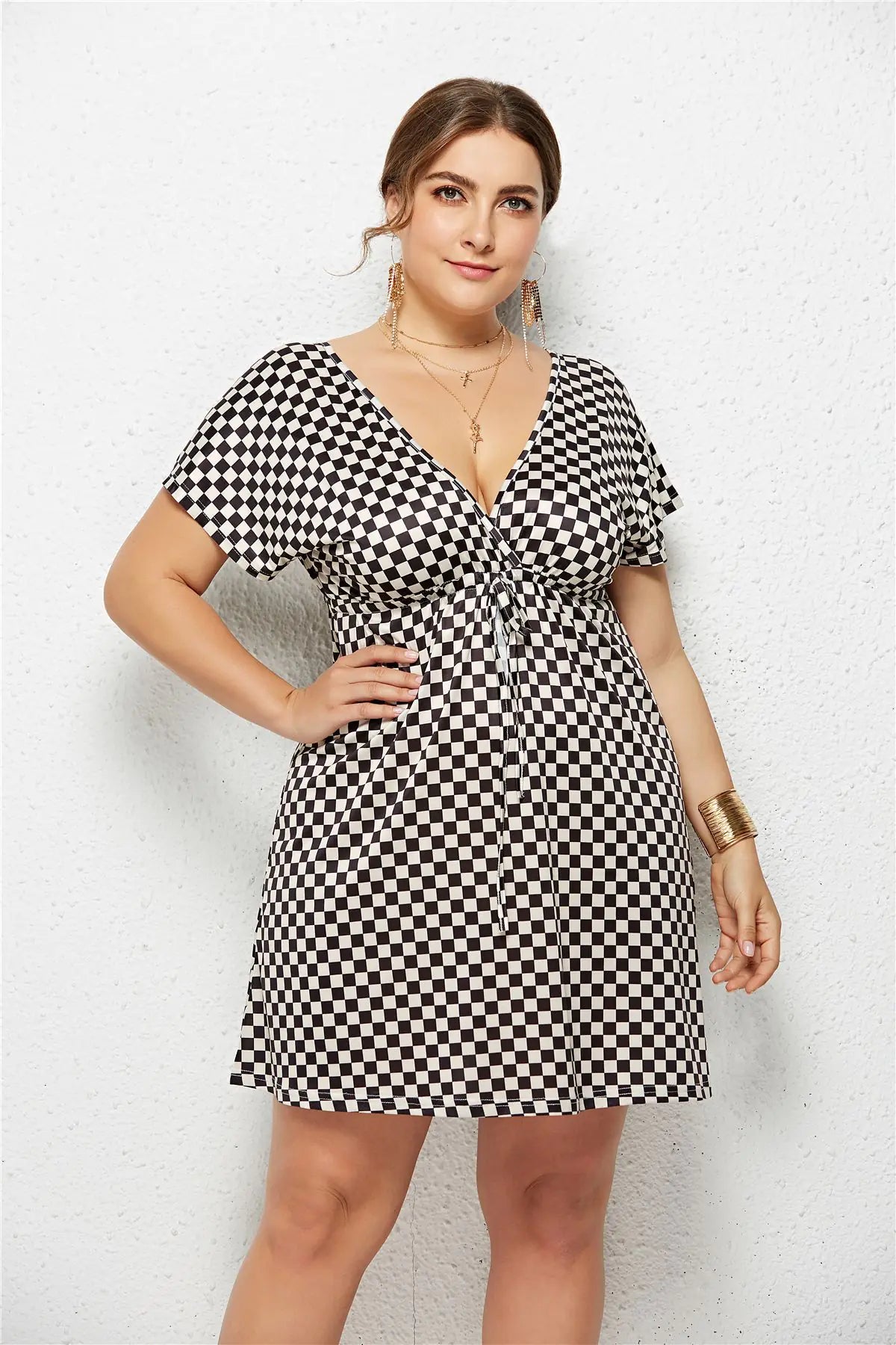 Printed dress with deep V-neck and elasticated waist