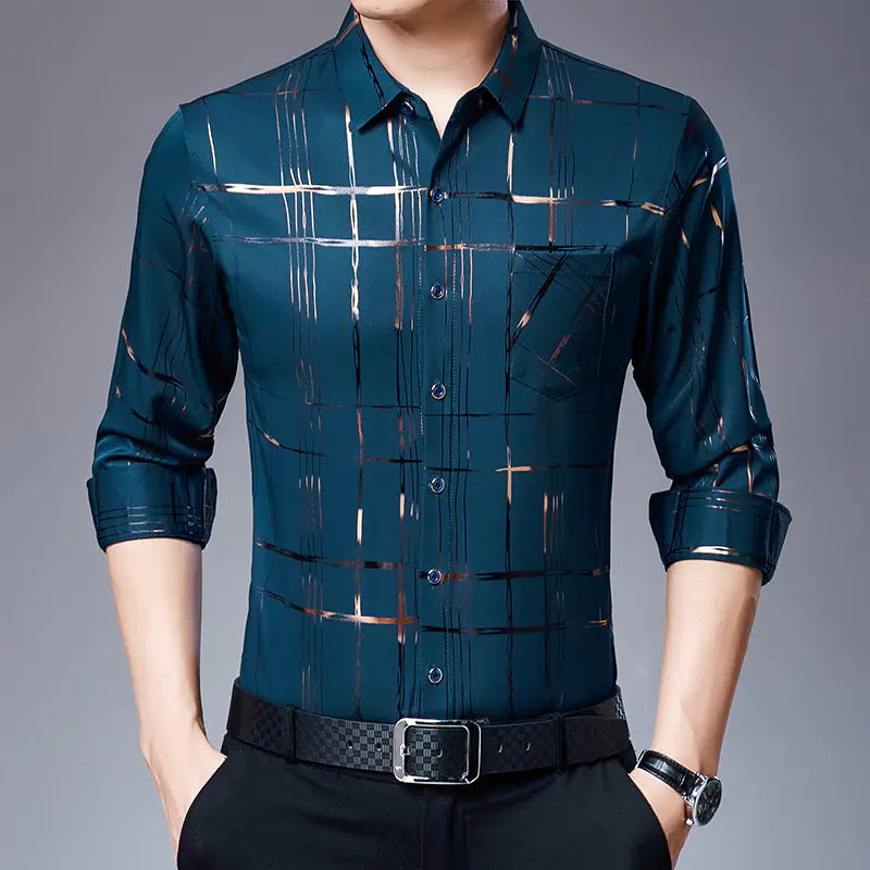 Fashionable men's casual shirt in polyester and elastane